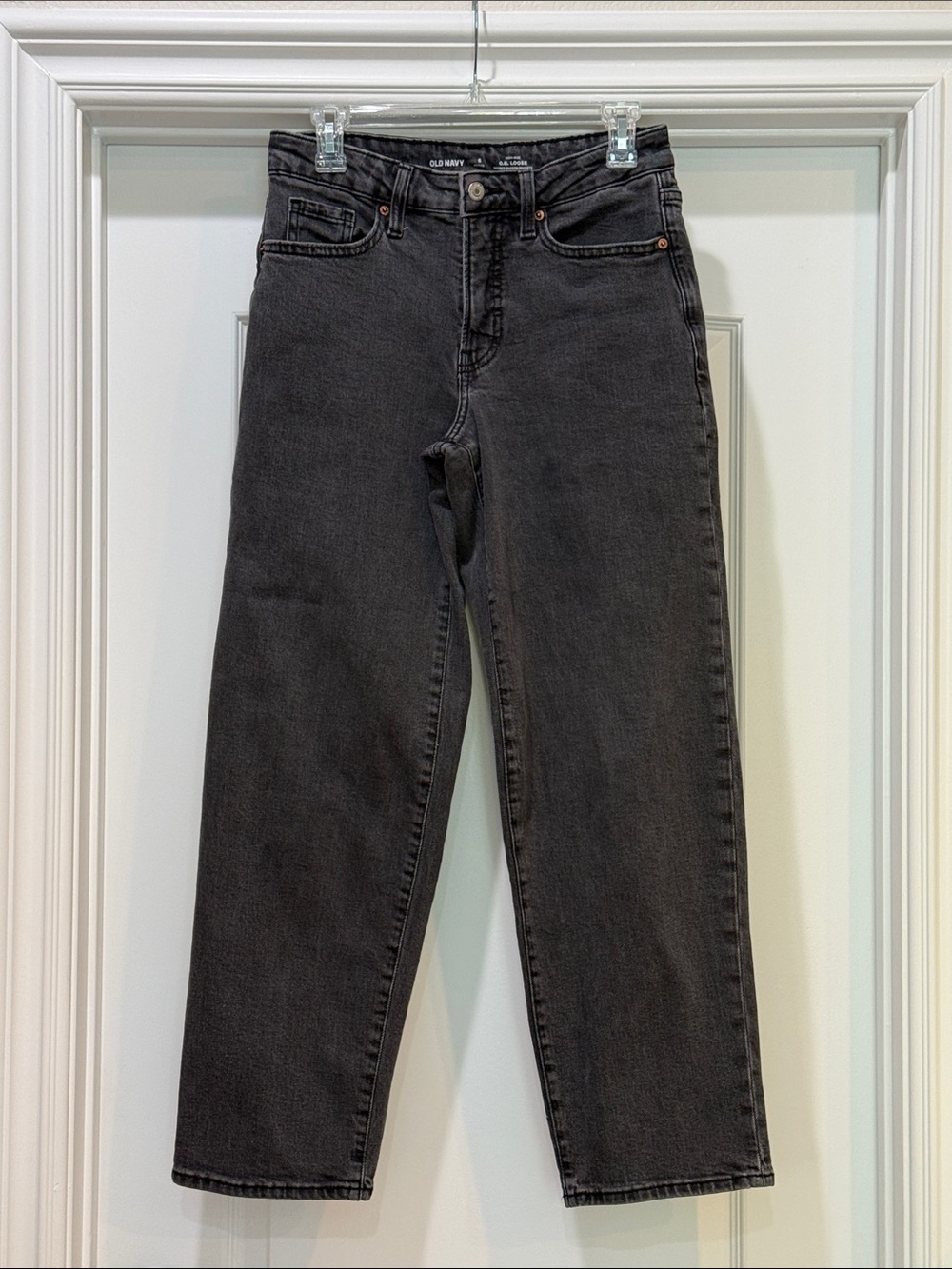 Old Navy Petite High-Waisted OG Loose Jeans - Picture 4 of 16